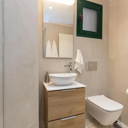 Lola's Luxury Apartamento Liapades
