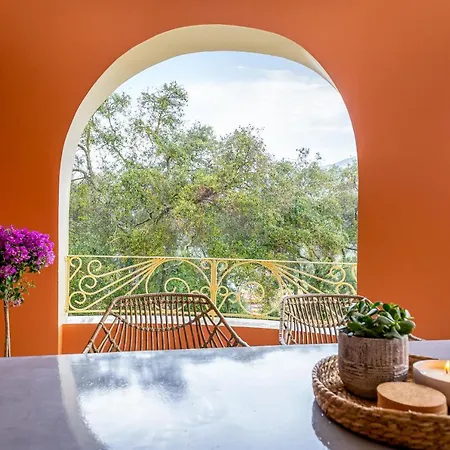 Lola's Luxury Apartamento Liapades